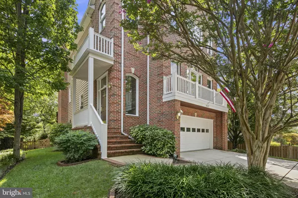 6422 WOOD HAVEN RD, Alexandria, VA 22307