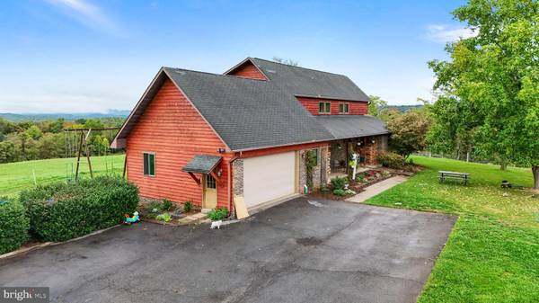 1224 RUSSELL RIDGE RD, Levels, WV 25431