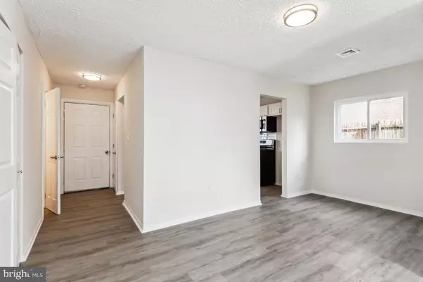 Capitol Heights, MD 20743,7214 G ST