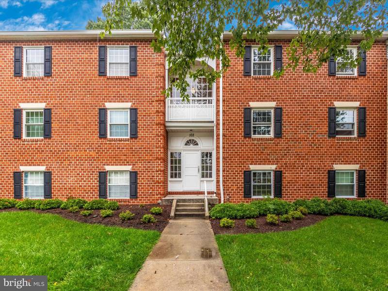 102 CASTLETOWN RD #202, Lutherville Timonium, MD 21093