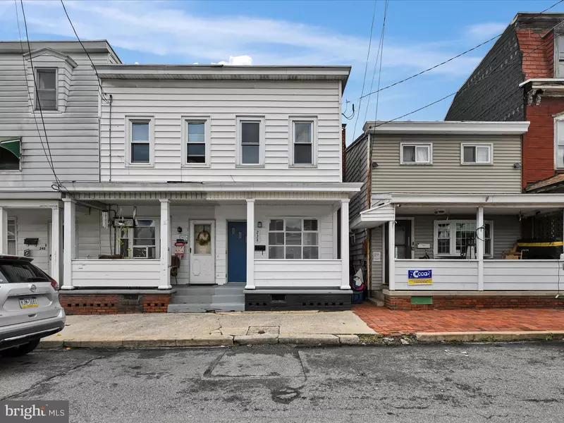 238 S 2ND ST, Saint Clair, PA 17970