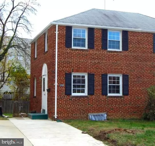 3708 3RD ST S, Arlington, VA 22204