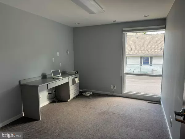 Bethlehem, PA 18015,522 DELAWARE AVE #OFFICE #2