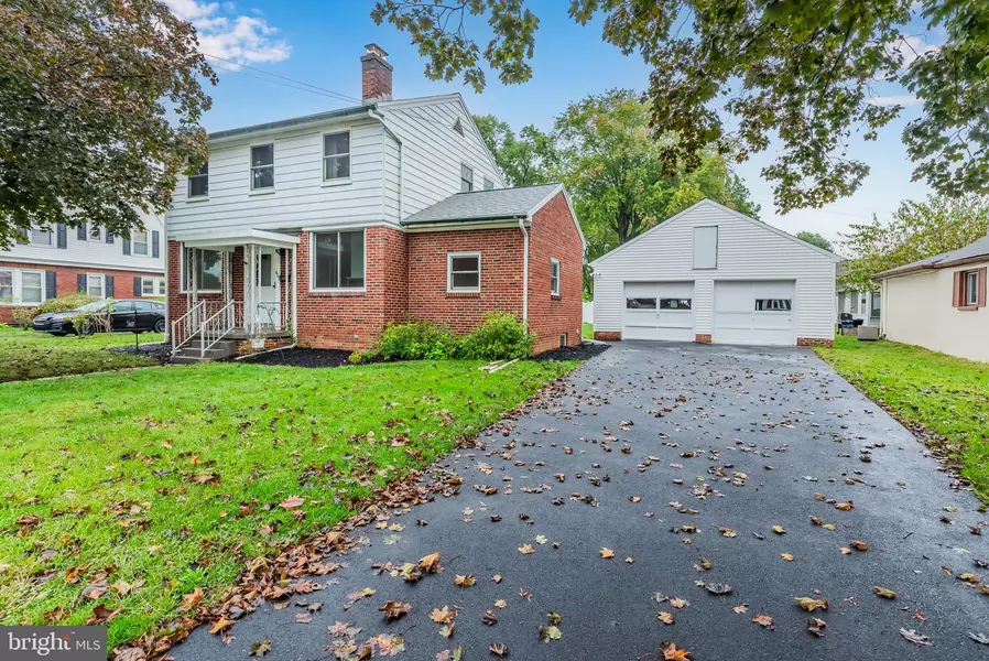 407 E EMAUS ST, Middletown, PA 17057