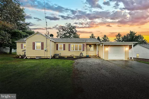 5610 LISCHEYS CHURCH RD, Spring Grove, PA 17362