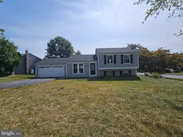 1405 WANDERING WAY, Harrisburg, PA 17110