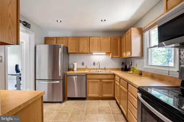 Woodbridge, VA 22193,13736 LANGSTONE DR