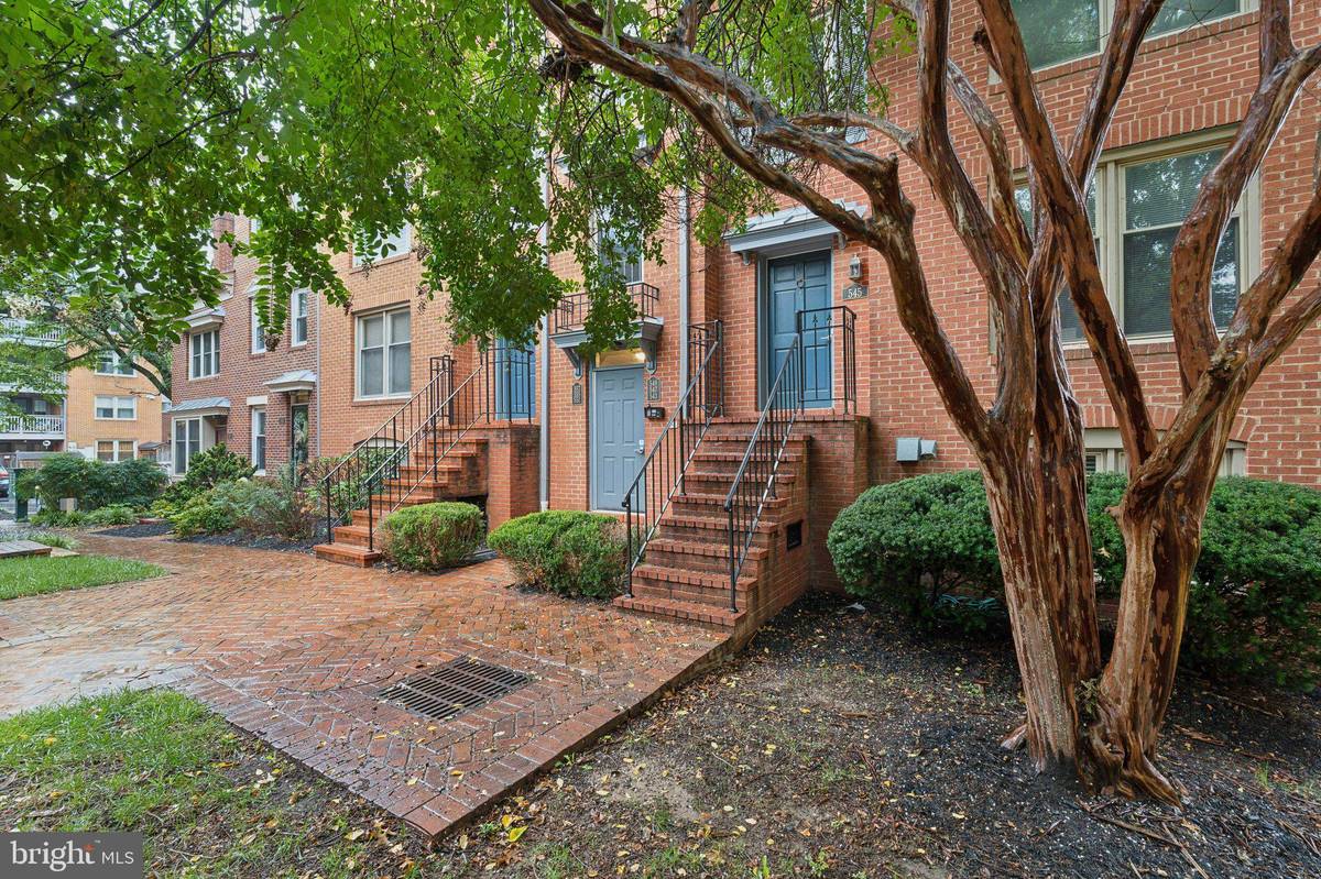 Alexandria, VA 22314,545 COLECROFT CT