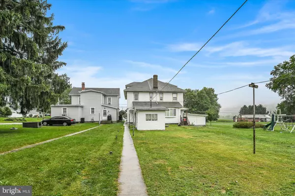 Valley View, PA 17983,303 GAP ST