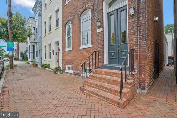 Alexandria, VA 22314,1006 PRINCE ST #3