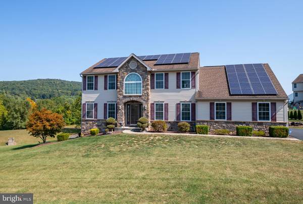 227 TIMBERLINE DR, Douglassville, PA 19518