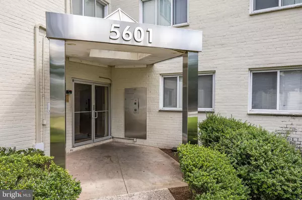 5601 PARKER HOUSE TER #119, Hyattsville, MD 20782