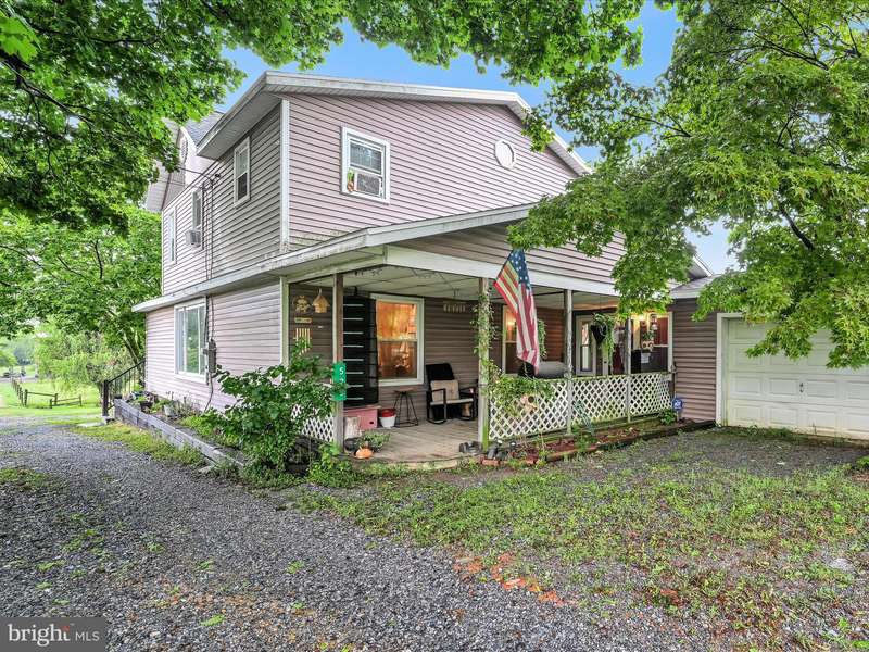 525 KUTZTOWN RD, Myerstown, PA 17067