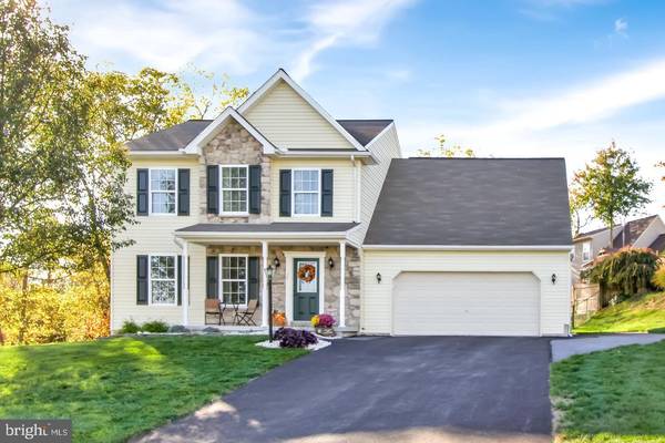 17 WESTMINSTER CT, Mount Wolf, PA 17347