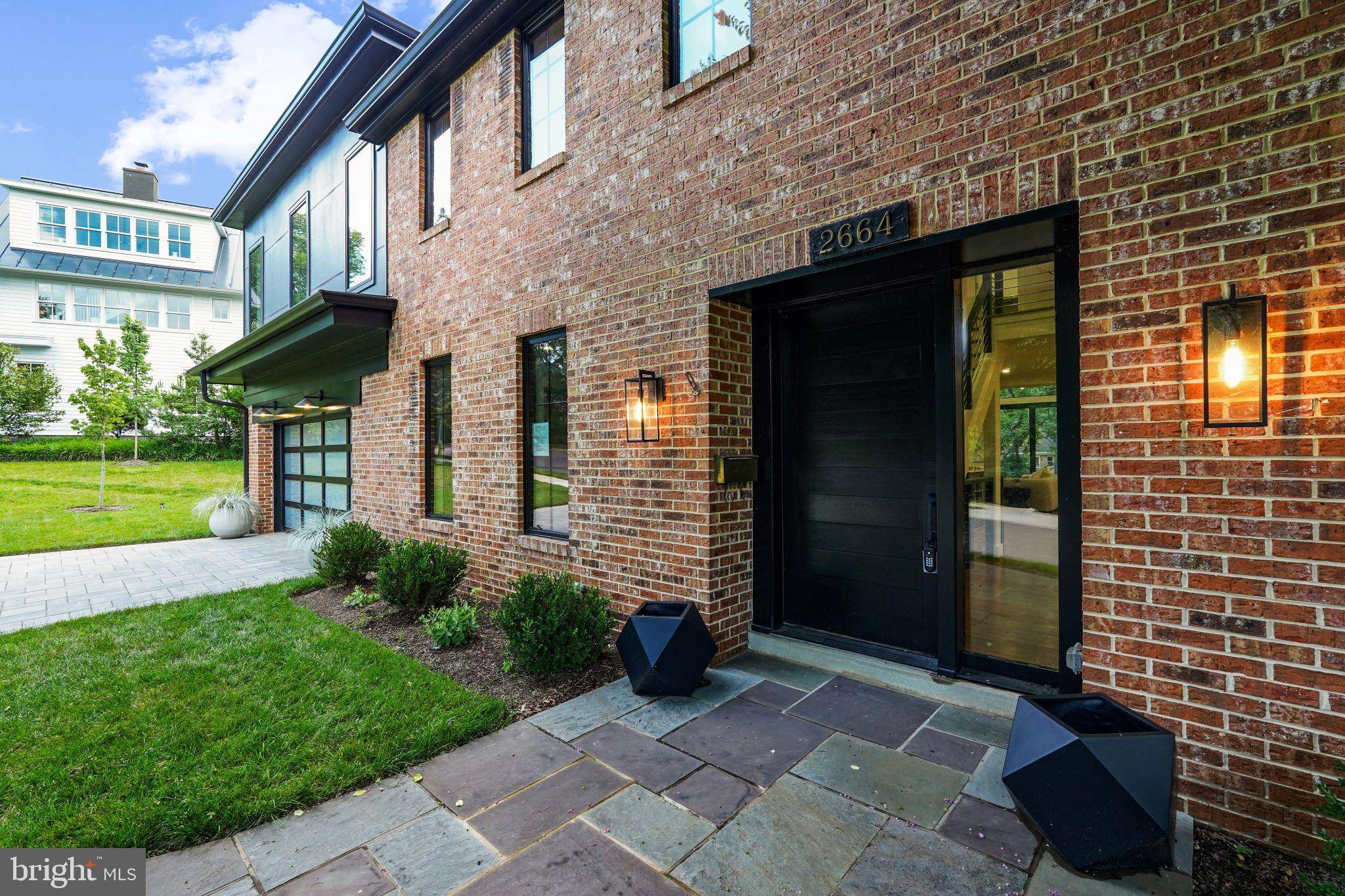 Arlington, VA 22207,2664 MARCEY RD