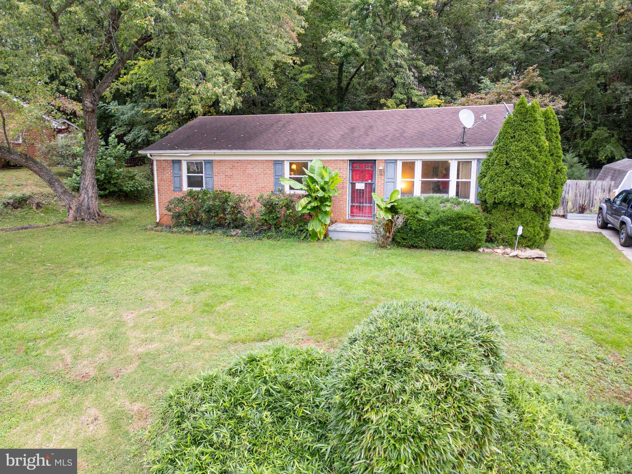 Front Royal, VA 22630,420 S SHENANDOAH AVE