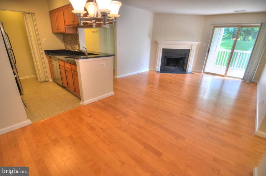 11653 GAS LIGHT CT #G, Reston, VA 20190