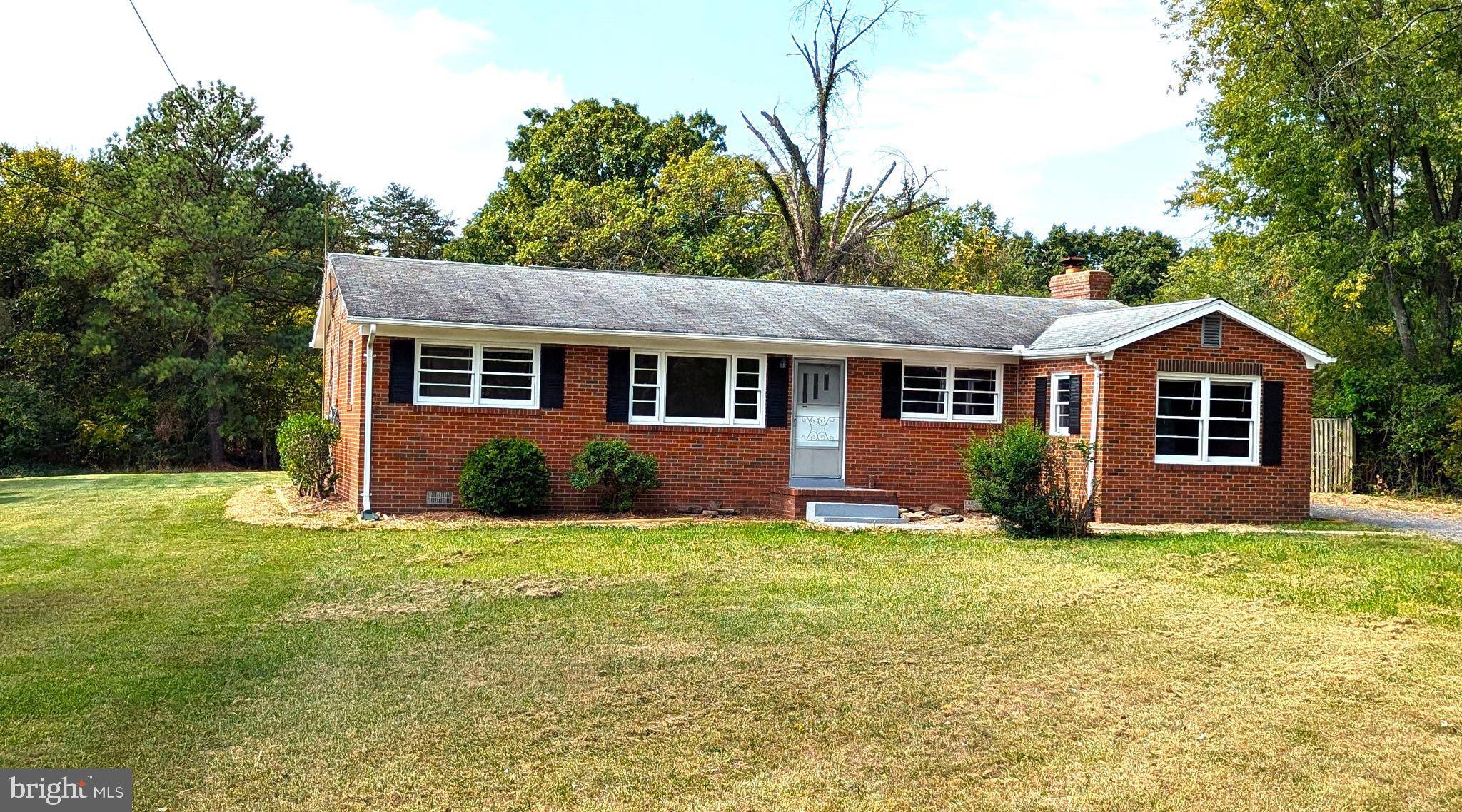 8610 LINTON HALL RD, Bristow, VA 20136