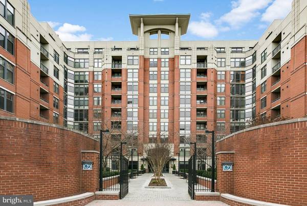 1021 N GARFIELD ST #407, Arlington, VA 22201