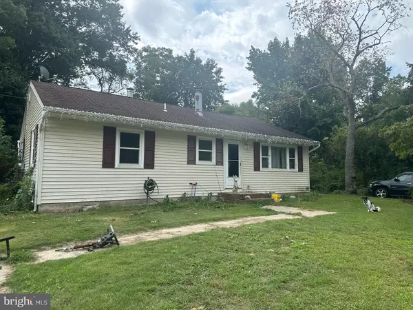 24 GUM PL, Pennsville, NJ 08070