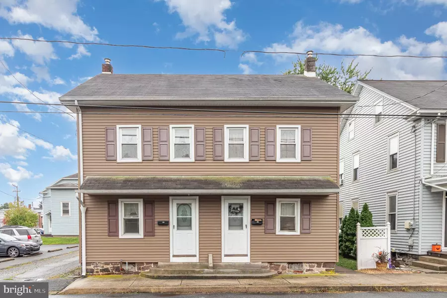 19 & 21 W 2ND ST, Hummelstown, PA 17036