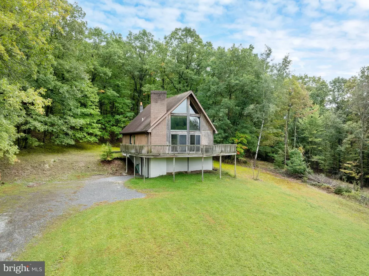 Port Matilda, PA 16870,405 GOSS HOLLOW LN