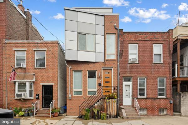 2217 E GORDON ST, Philadelphia, PA 19125