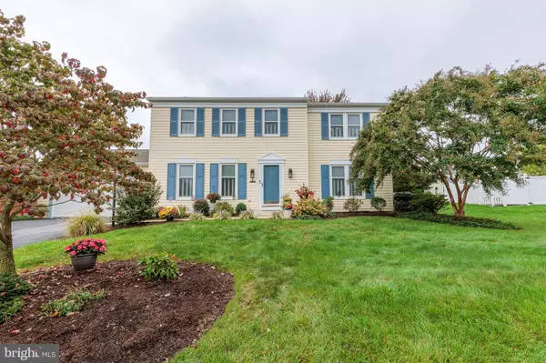 8 COBBLESTONE DR, Willow Street, PA 17584