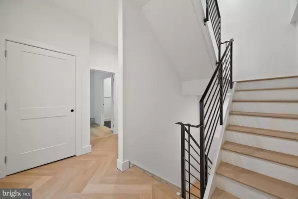 Philadelphia, PA 19147,706 LATONA ST #J