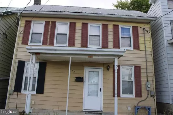 33 CUMBERLAND VALLEY AVEN, Waynesboro, PA 17268