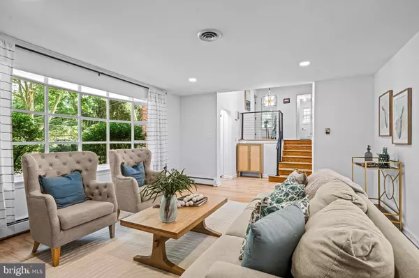 Moorestown, NJ 08057,601 STRATFORD