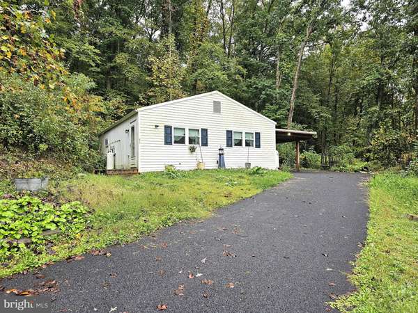 400 JACKS CREEK RD, Lewistown, PA 17044