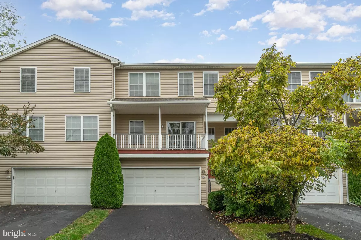 Annville, PA 17003,102 WOODSIDE CT