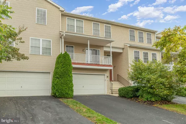 Annville, PA 17003,102 WOODSIDE CT