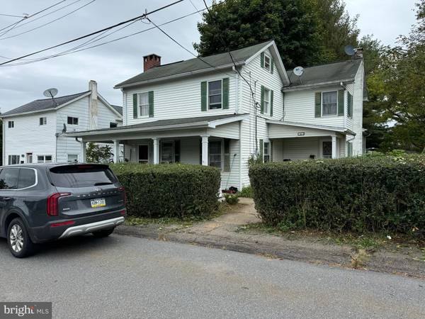 27 FRANKLIN ST, Weatherly, PA 18255