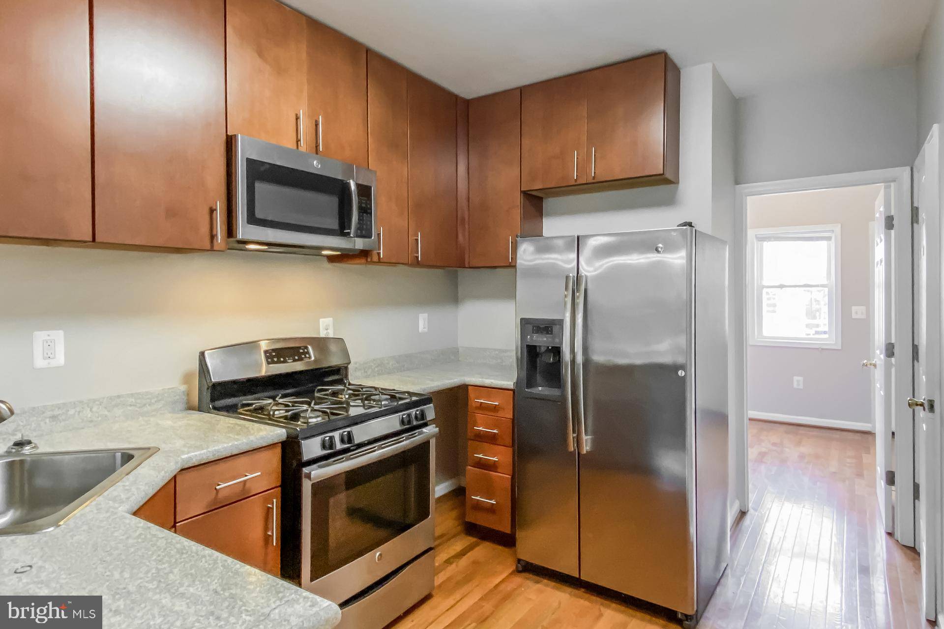 Baltimore, MD 21205,823 N COLLINGTON AVE