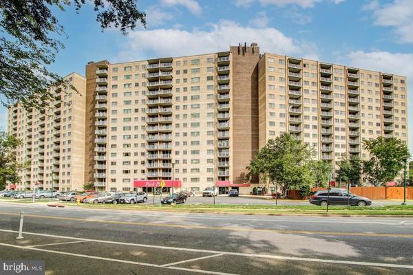 2500 N VAN DORN ST #304, Alexandria, VA 22302