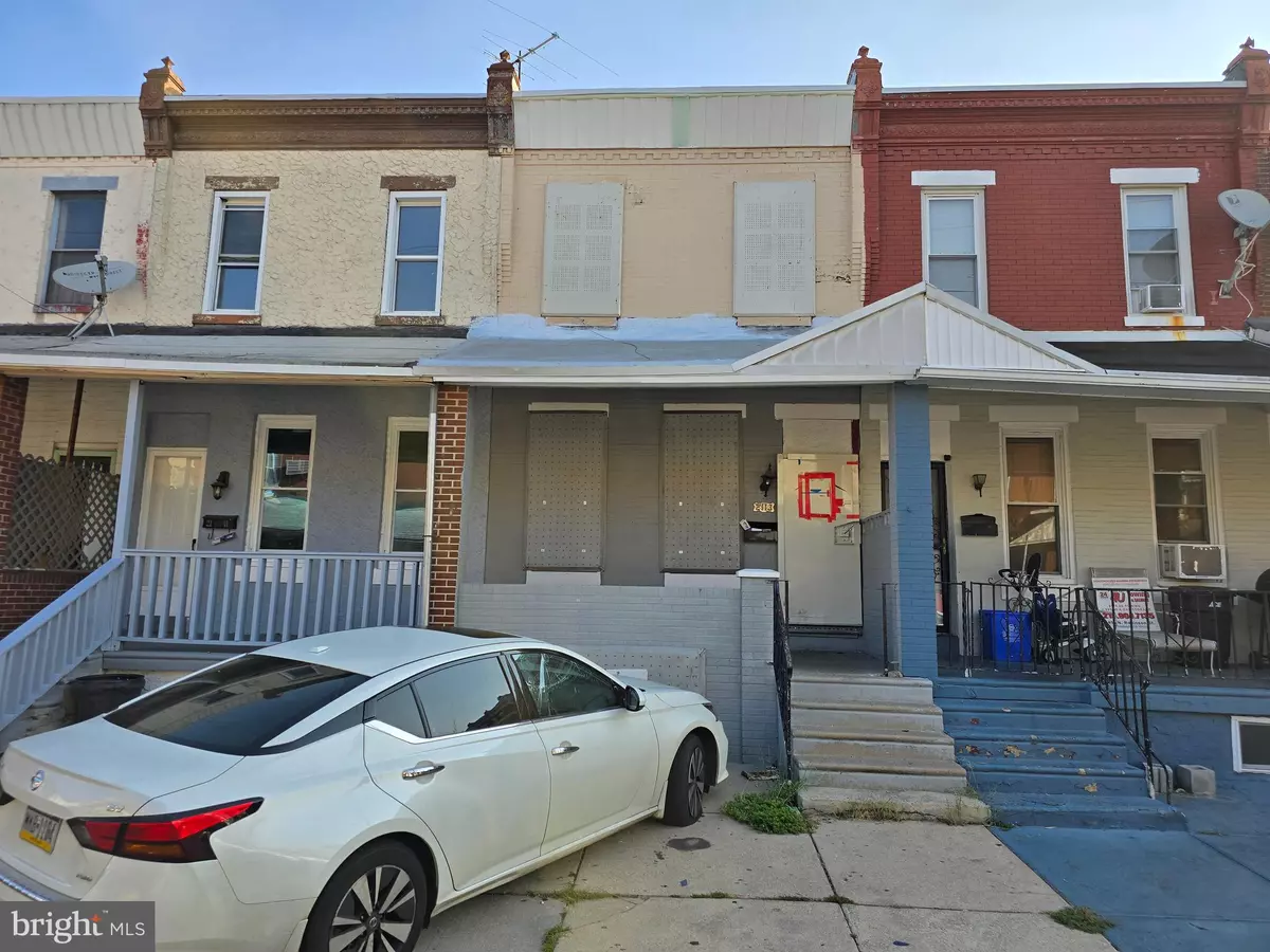 Philadelphia, PA 19142,2113 S SIMPSON ST