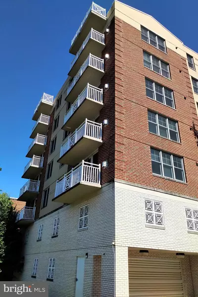 1325 N PIERCE ST #503, Arlington, VA 22209