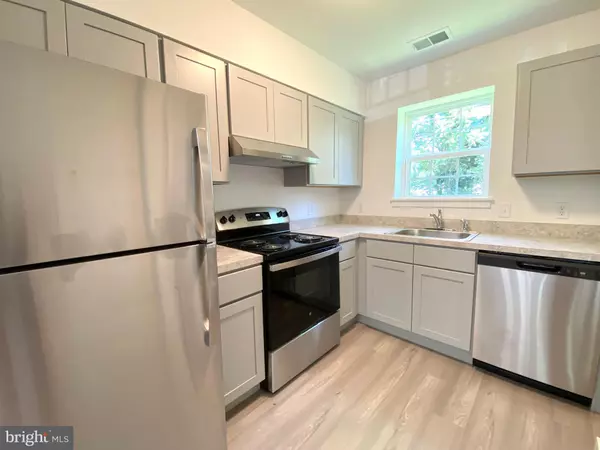 Edgewater Park, NJ 08010,1294 COOPER ST. #C06