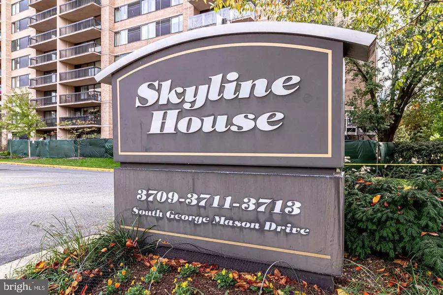 3713 S GEORGE MASON DR #412W, Falls Church, VA 22041