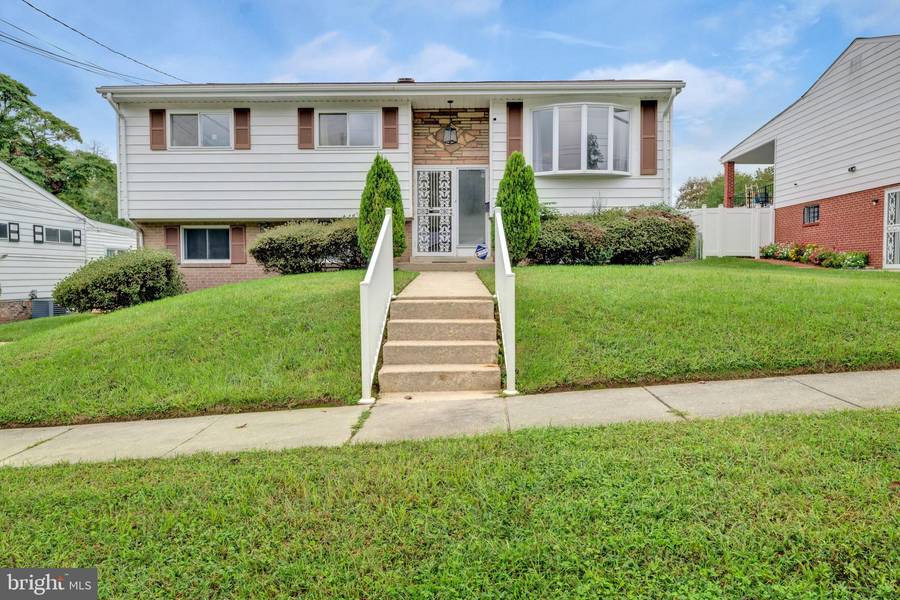 6409 CABIN BRANCH CT, Capitol Heights, MD 20743