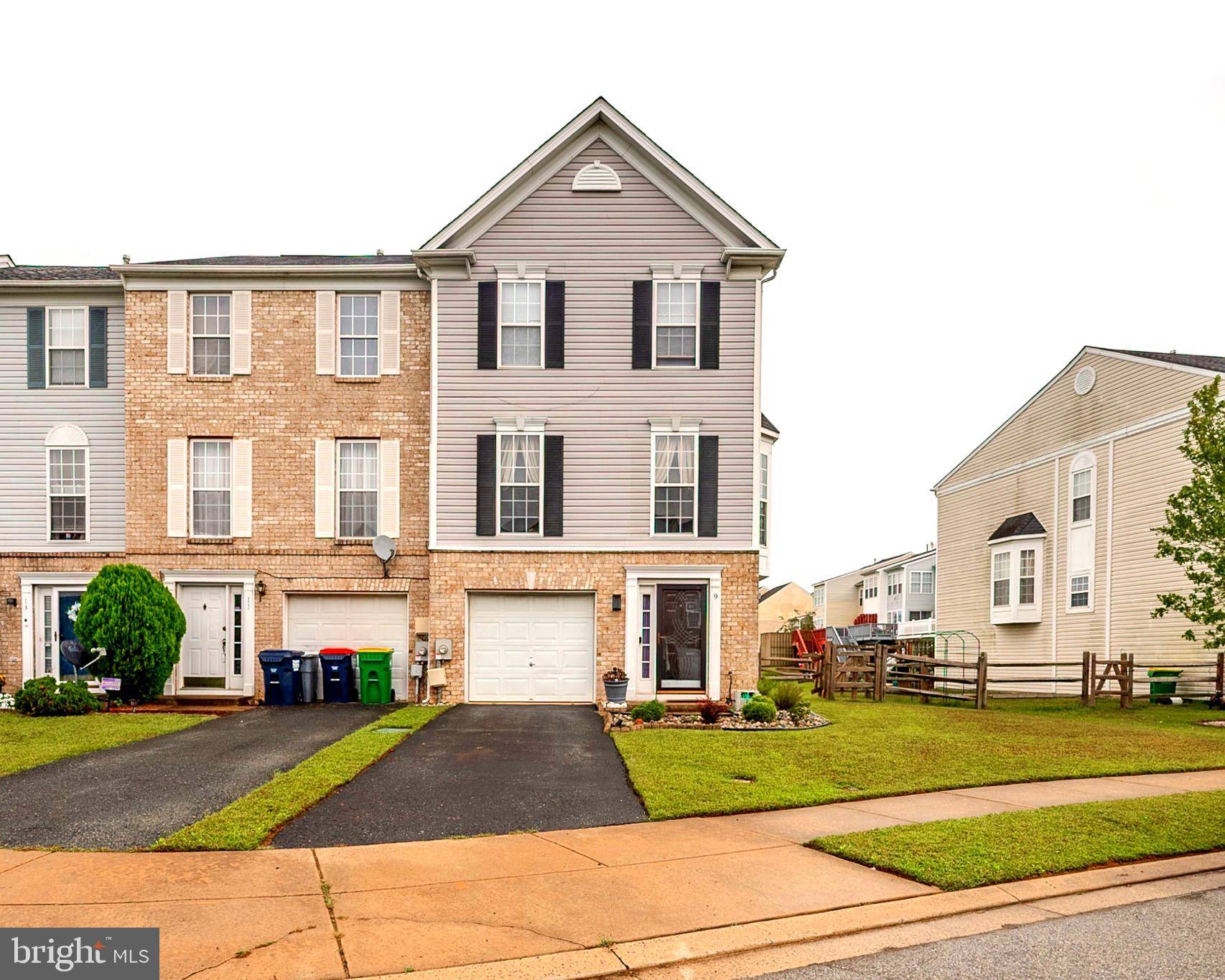 9 DEMARET CT, Middletown, DE 19709