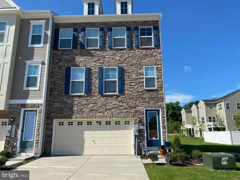 8382 AMBER BEACON CIR, Millersville, MD 21108