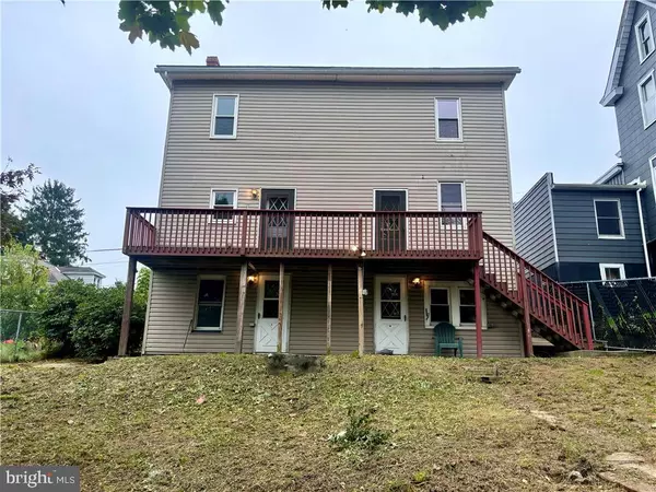 Coaldale, PA 18218,121 E RIDGE ST