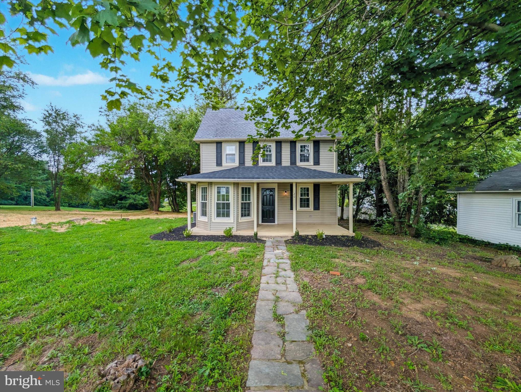 20 CAREA RD, New Park, PA 17352