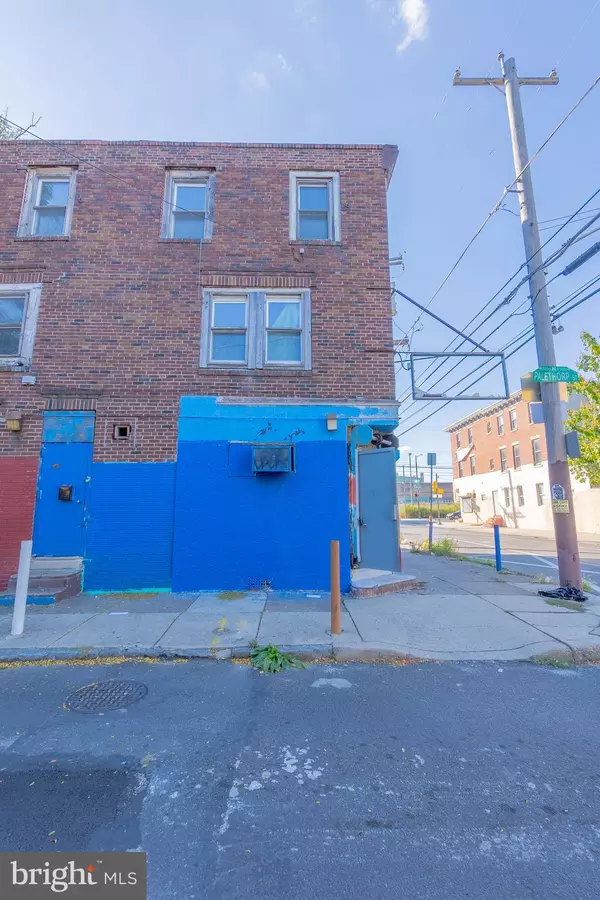 Philadelphia, PA 19133,2266 N PALETHORP ST