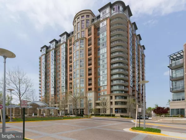 8220 CRESTWOOD HEIGHTS DR #1505, Mclean, VA 22102