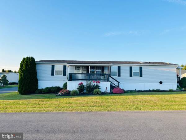 5234 BRUNSWICK LN, Macungie, PA 18062