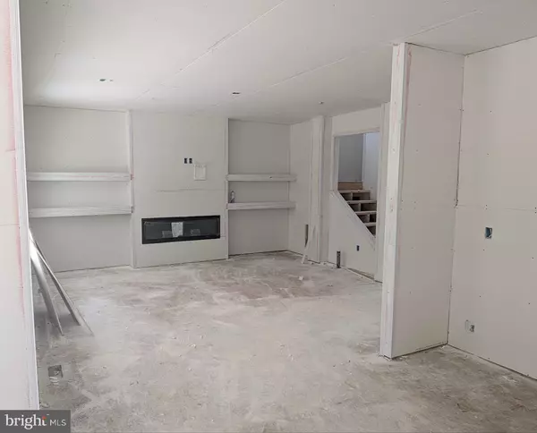 Milton, DE 19968,302 ATLANTIC ST